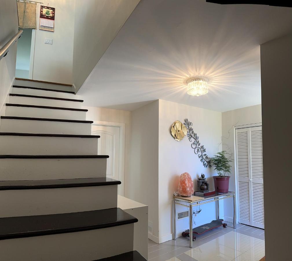 Aileen Full House Delta Bagian luar foto